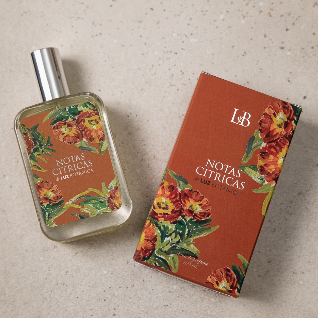 NOTAS CÍTRICAS. Agua de Tocador